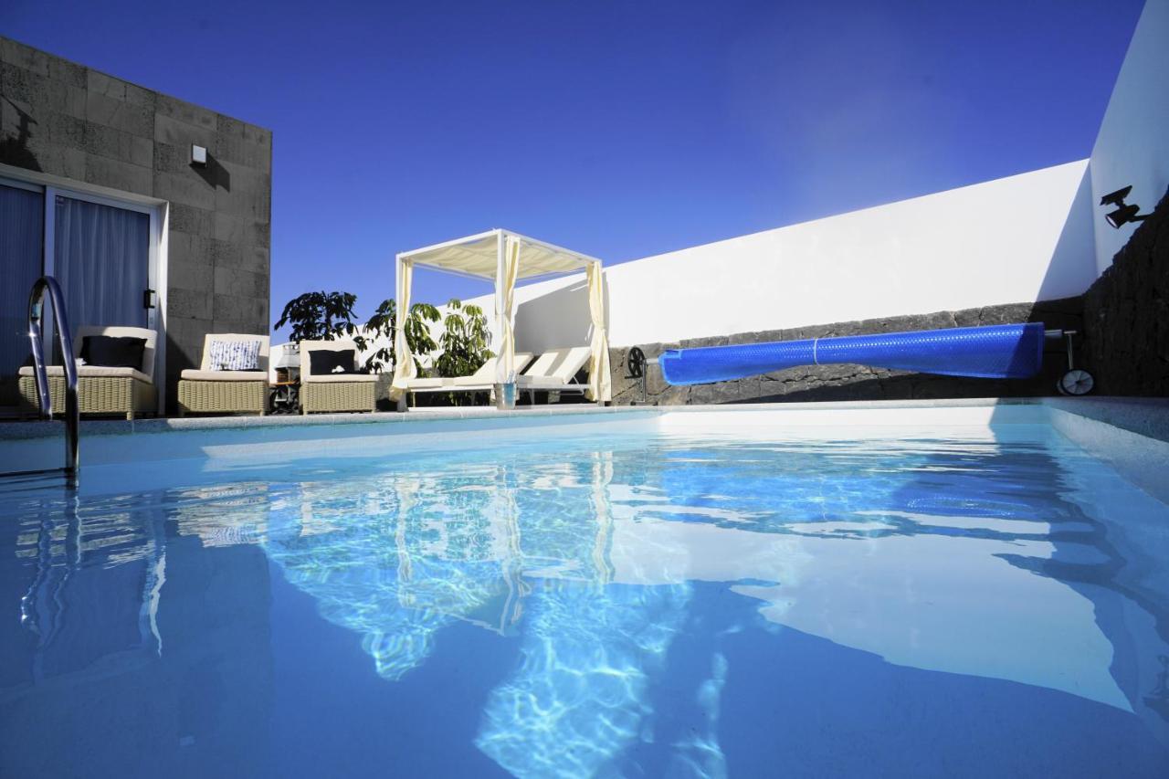 Villa Patricia Playa Blanca Exterior photo