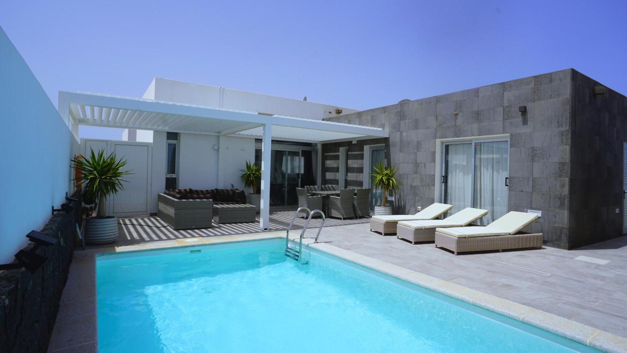 Villa Patricia Playa Blanca Exterior photo